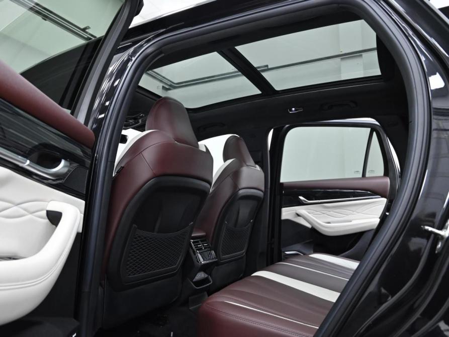 Geely Monjaro I Москва  - изображение 17