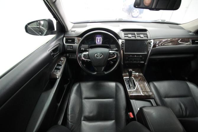 Toyota Camry VII (XV50) Рестайлинг 2 с пробегом 2018 года, цена 2 250 000 рублей, 210000 км, седан, Автокод Объявления