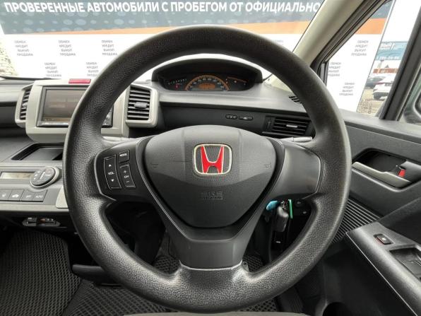 Honda Freed I с пробегом 2010 года, цена 888 000 рублей, 270235 км, компактвэн, Автокод Объявления