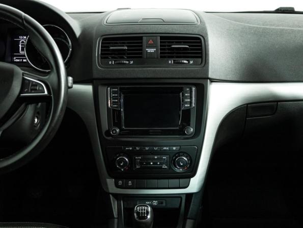 Skoda Yeti I Рестайлинг с пробегом 2016 года, цена 1 109 700 рублей, 143610 км, внедорожник, Автокод Объявления