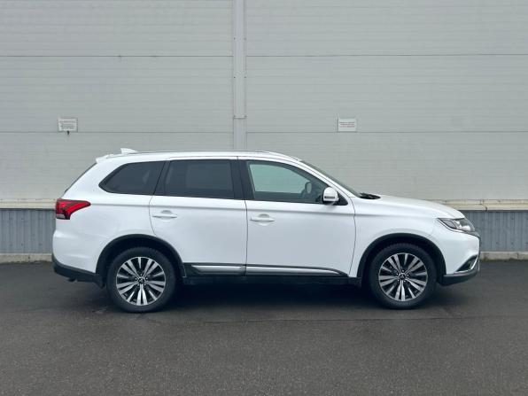 Mitsubishi Outlander III Рестайлинг 3 с пробегом 2019 года, цена 2 350 000 рублей, 105104 км, внедорожник, Автокод Объявления