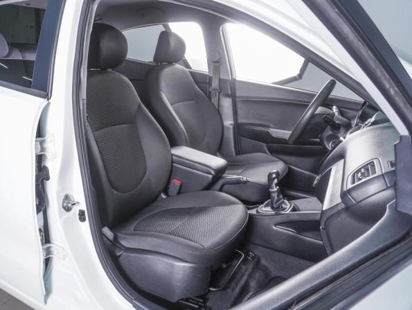 Kia Rio III Рестайлинг с пробегом 2016 года, цена 950 000 рублей, 153310 км, седан, Автокод Объявления