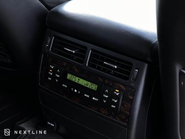 Toyota Land Cruiser 200 Series Рестайлинг 1 с пробегом 2012 года, цена 4 490 000 рублей, 181700 км, внедорожник, Автокод Объявления