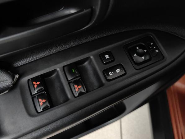 Mitsubishi Outlander III с пробегом 2012 года, цена 999 000 рублей, 175000 км, внедорожник, Автокод Объявления