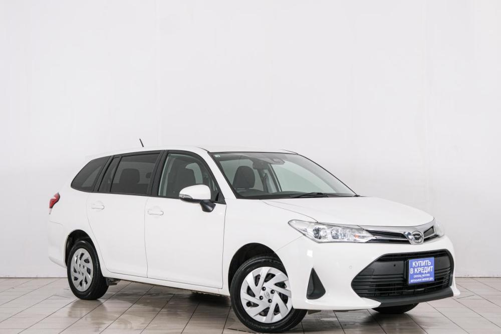 Toyota Corolla XI (E160 E170) Рестайлинг 2 Красноярск  - изображение 1