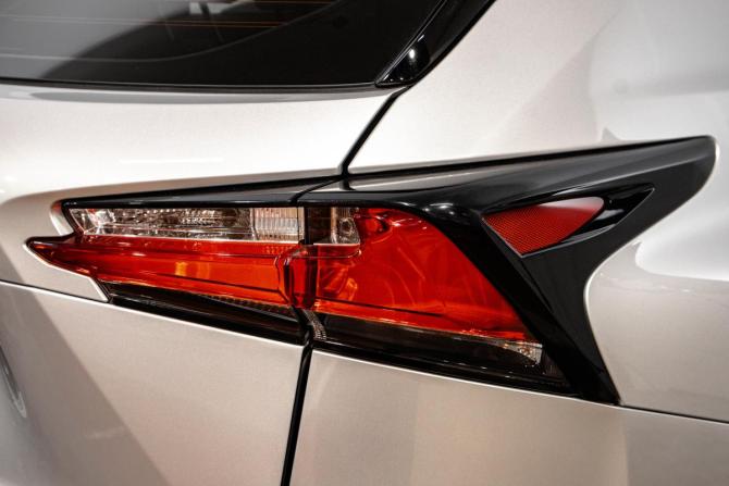 Lexus NX I с пробегом 2015 года, цена 2 799 000 рублей, 106000 км, внедорожник, Автокод Объявления
