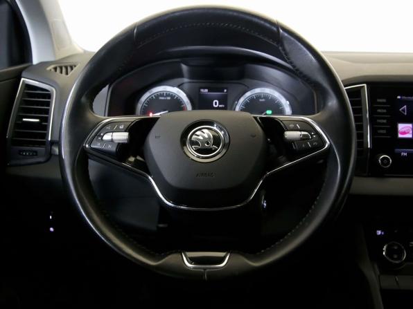 Skoda Karoq I с пробегом 2022 года, цена 2 650 000 рублей, 62845 км, внедорожник, Автокод Объявления