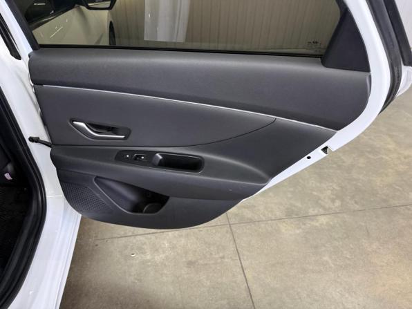 Hyundai Elantra VII (CN7) с пробегом 2021 года, цена 1 947 000 рублей, 129913 км, седан, Автокод Объявления