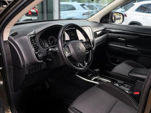 Mitsubishi Outlander III Рестайлинг 3 с пробегом 2019 года, цена 2 320 000 рублей, 104426 км, внедорожник, Автокод Объявления