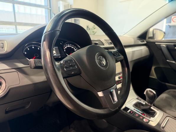 Volkswagen Passat B7 с пробегом 2013 года, цена 1 061 000 рублей, 146604 км, седан, Автокод Объявления