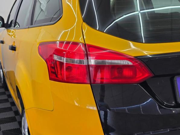 Ford Focus III Рестайлинг с пробегом 2016 года, цена 640 000 рублей, 236000 км, универсал, Автокод Объявления