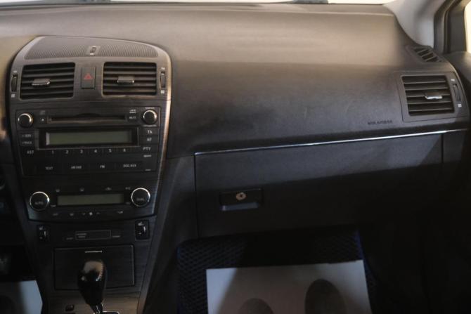 Toyota Avensis III с пробегом 2009 года, цена 1 199 000 рублей, 224744 км, седан, Автокод Объявления