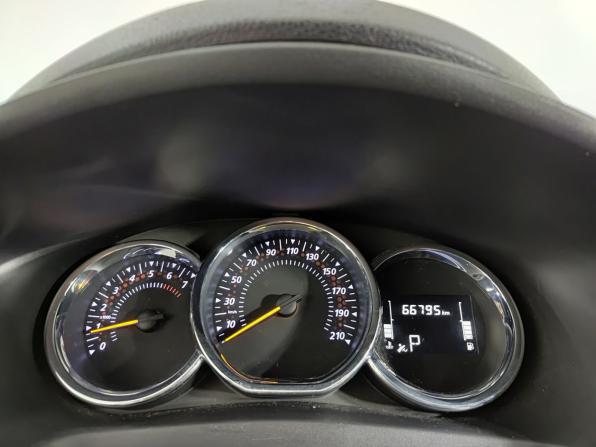 Renault Logan II Рестайлинг с пробегом 2019 года, цена 1 350 000 рублей, 66792 км, седан, Автокод Объявления
