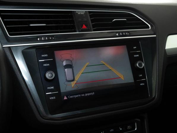 Volkswagen Tiguan II с пробегом 2020 года, цена 2 995 000 рублей, 53500 км, внедорожник, Автокод Объявления