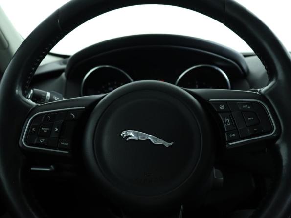 Jaguar F-Pace I с пробегом 2016 года, цена 1 960 000 рублей, 187392 км, внедорожник, Автокод Объявления