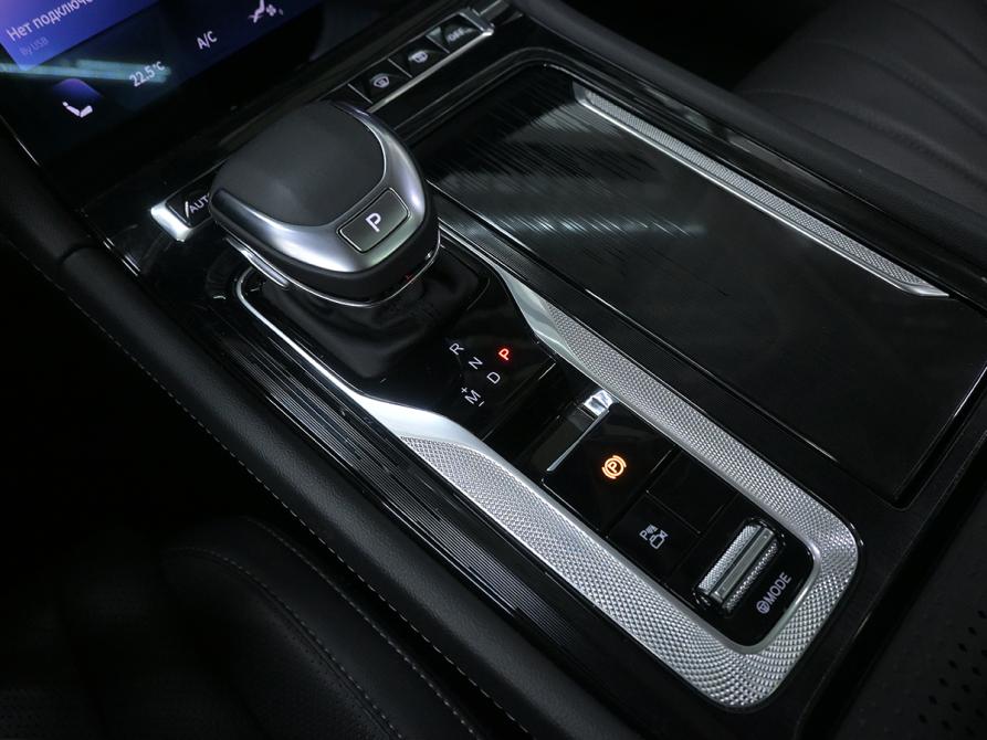 Hongqi H5 II Москва  - изображение 12