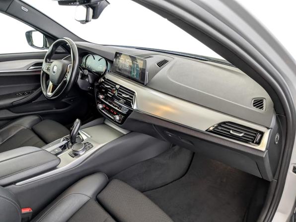 BMW 5 серии VII (G30/G31/G38) с пробегом 2018 года, цена 3 250 000 рублей, 250847 км, универсал, Автокод Объявления