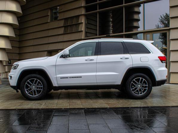 Jeep Grand Cherokee IV (WK2) Рестайлинг с пробегом 2018 года, цена 4 447 000 рублей, 28356 км, внедорожник, Автокод Объявления