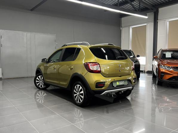 Renault Sandero II с пробегом 2017 года, цена 1 240 000 рублей, 18853 км, хэтчбек, Автокод Объявления