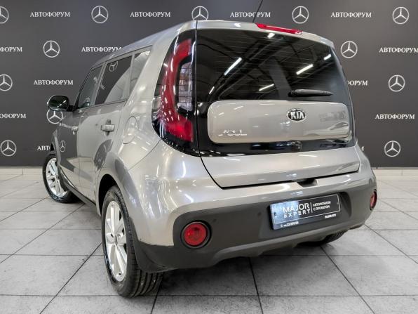 Kia Soul II Рестайлинг с пробегом 2018 года, цена 1 595 000 рублей, 97468 км, хэтчбек, Автокод Объявления