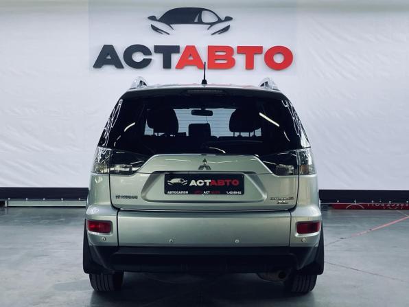 Mitsubishi Outlander II Рестайлинг с пробегом 2010 года, цена 1 190 000 рублей, 247477 км, внедорожник, Автокод Объявления