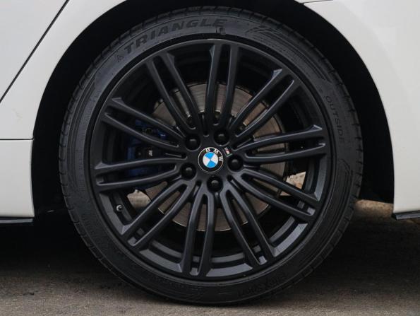 BMW 5 серии VII (G30/G31/G38) с пробегом 2017 года, цена 3 699 000 рублей, 189000 км, седан, Автокод Объявления
