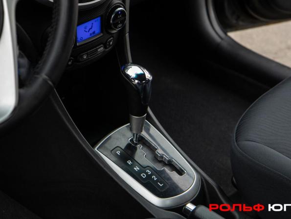 Hyundai Solaris I с пробегом 2012 года, цена 738 000 рублей, 239517 км, седан, Автокод Объявления