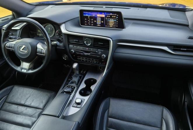 Lexus RX IV с пробегом 2018 года, цена 4 099 000 рублей, 135158 км, внедорожник, Автокод Объявления