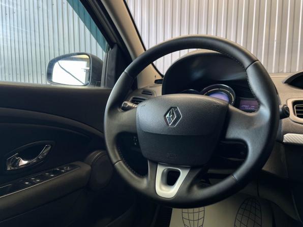 Renault Fluence I с пробегом 2012 года, цена 497 000 рублей, 279267 км, седан, Автокод Объявления