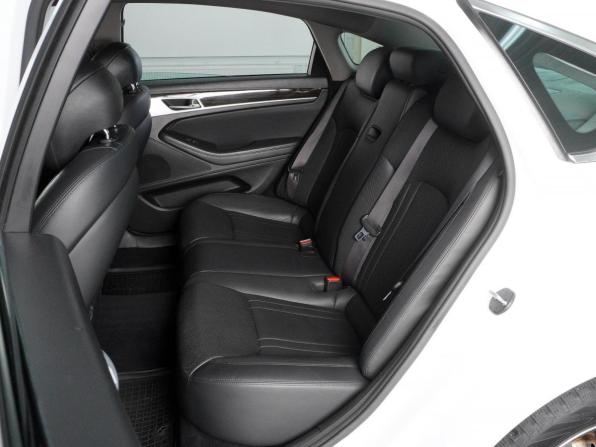 Hyundai Genesis II с пробегом 2014 года, цена 2 075 000 рублей, 225974 км, седан, Автокод Объявления