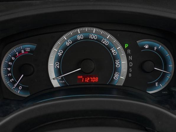 Toyota ISis I Рестайлинг с пробегом 2010 года, цена 1 270 000 рублей, 112707 км, минивэн, Автокод Объявления
