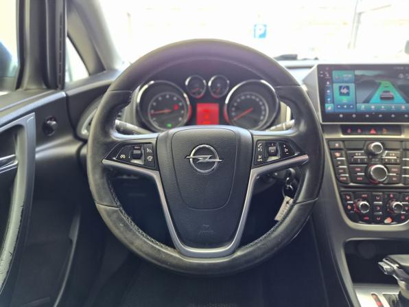 Opel Astra J Рестайлинг с пробегом 2012 года, цена 580 000 рублей, 268000 км, хэтчбек, Автокод Объявления
