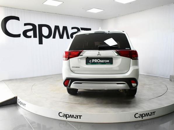Mitsubishi Outlander III Рестайлинг 3 с пробегом 2022 года, цена 2 970 000 рублей, 54576 км, внедорожник, Автокод Объявления