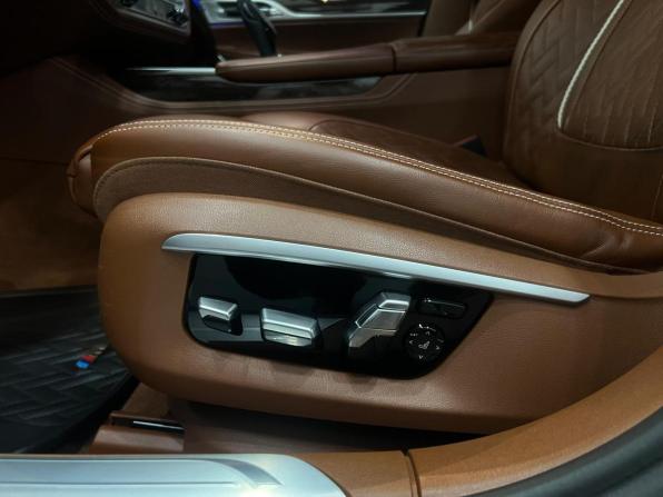 BMW 7 серии VI (G11/G12) Рестайлинг с пробегом 2019 года, цена 8 755 000 рублей, 110590 км, седан, Автокод Объявления
