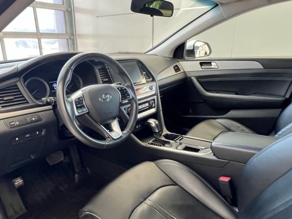 Hyundai Sonata VII (LF) Рестайлинг с пробегом 2019 года, цена 1 999 000 рублей, 63370 км, седан, Автокод Объявления