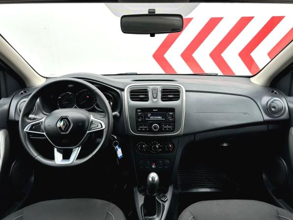 Renault Logan II Рестайлинг с пробегом 2019 года, цена 1 190 000 рублей, 44870 км, седан, Автокод Объявления