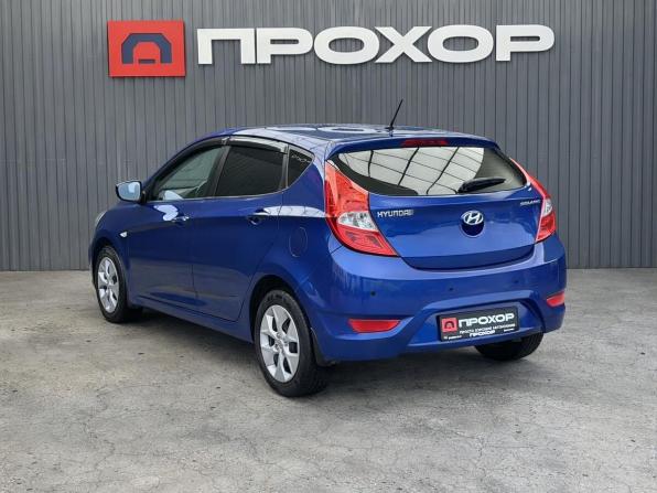 Hyundai Solaris I с пробегом 2011 года, цена 717 000 рублей, 178601 км, хэтчбек, Автокод Объявления
