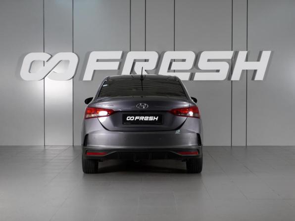 Hyundai Solaris II Рестайлинг с пробегом 2021 года, цена 1 798 000 рублей, 95712 км, седан, Автокод Объявления
