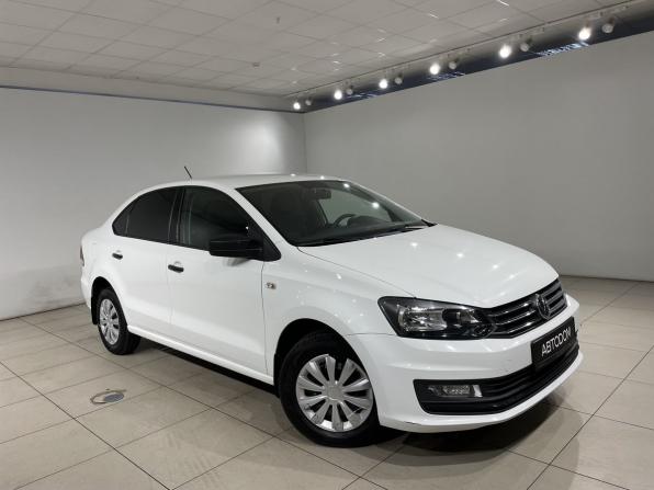 Volkswagen Polo V Рестайлинг с пробегом 2018 года, цена 949 000 рублей, 123705 км, седан, Автокод Объявления