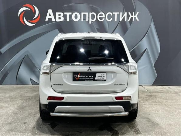 Mitsubishi Outlander III с пробегом 2014 года, цена 1 555 000 рублей, 313000 км, внедорожник, Автокод Объявления
