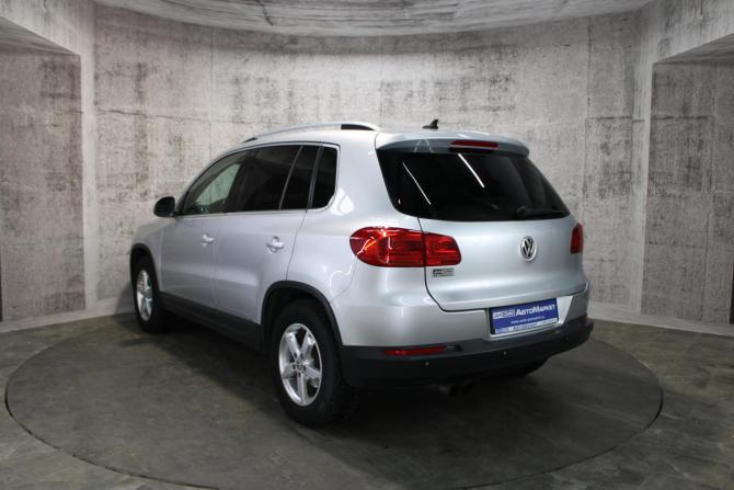 Volkswagen Tiguan I с пробегом 2011 года, цена 984 000 рублей, 173197 км, внедорожник, Автокод Объявления