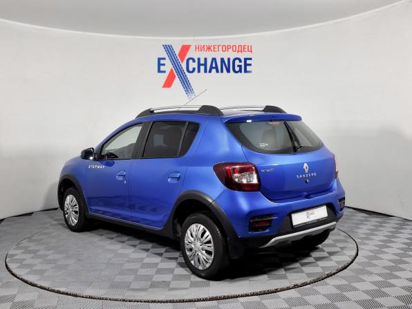 Renault Sandero II с пробегом 2015 года, цена 629 000 рублей, 211757 км, хэтчбек, Автокод Объявления