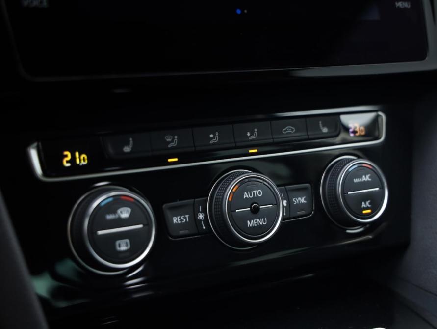 Volkswagen Passat B8 Санкт-Петербург  - изображение 16