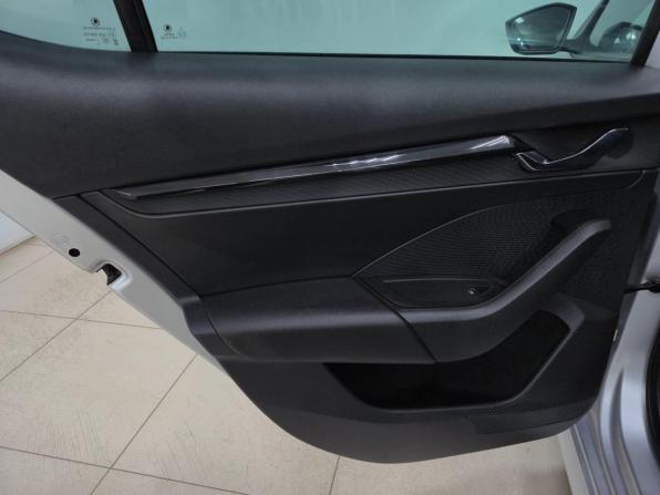 Skoda Octavia IV (A8) с пробегом 2021 года, цена 2 150 000 рублей, 164508 км, лифтбек, Автокод Объявления