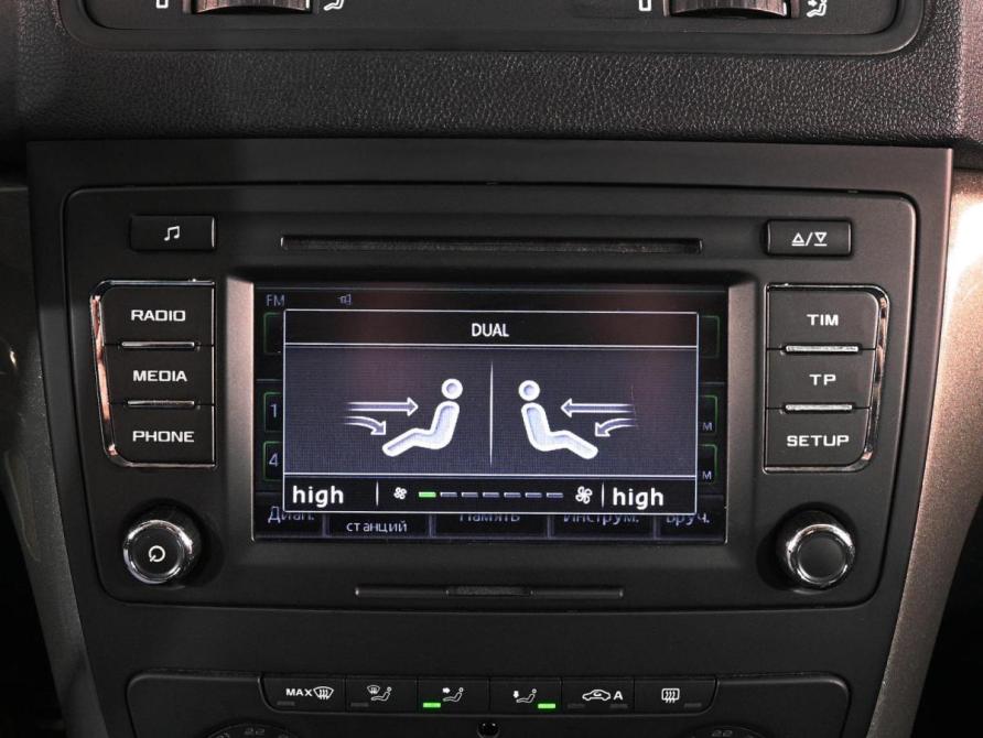 Skoda Yeti I Рестайлинг Ростов-на-Дону  - изображение 14