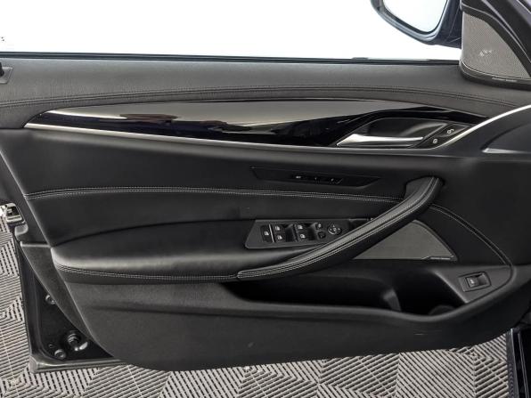 BMW 5 серии VII (G30/G31/G38) с пробегом 2017 года, цена 3 600 000 рублей, 161716 км, седан, Автокод Объявления