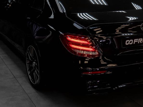 Mercedes-Benz E-Класс V (W213 S213 C238) с пробегом 2018 года, цена 3 699 000 рублей, 130211 км, седан, Автокод Объявления