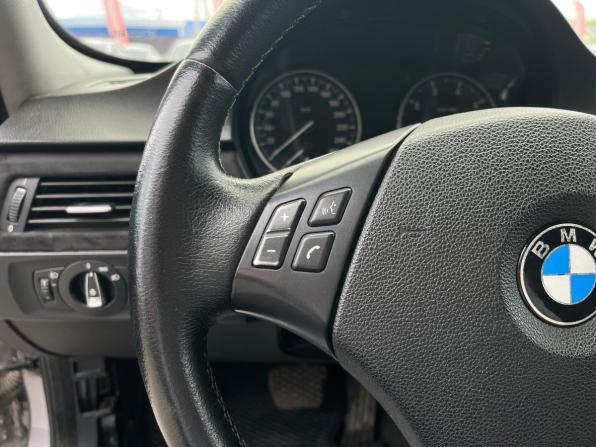 BMW 3 серии V (E90/E91/E92/E93) Рестайлинг с пробегом 2009 года, цена 880 000 рублей, 243295 км, седан, Автокод Объявления
