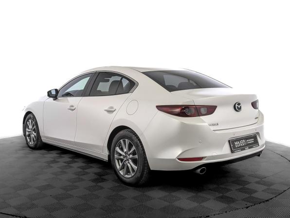 Mazda 3 IV (BP) с пробегом 2019 года, цена 1 965 000 рублей, 87602 км, седан, Автокод Объявления