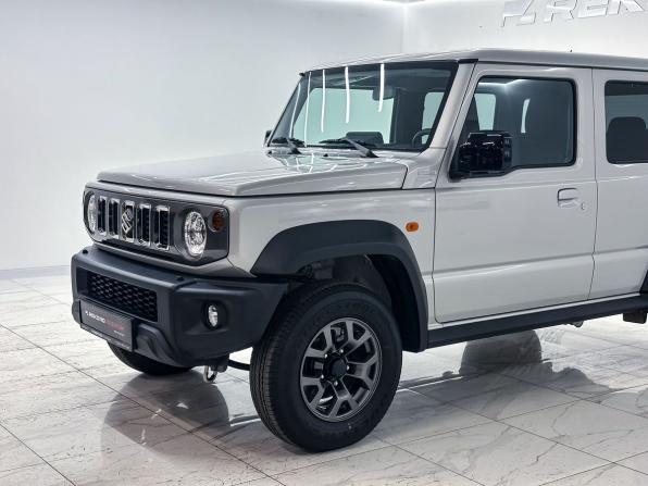 Suzuki Jimny IV с пробегом 2025 года, цена 3 650 000 рублей, 614 км, внедорожник, Автокод Объявления